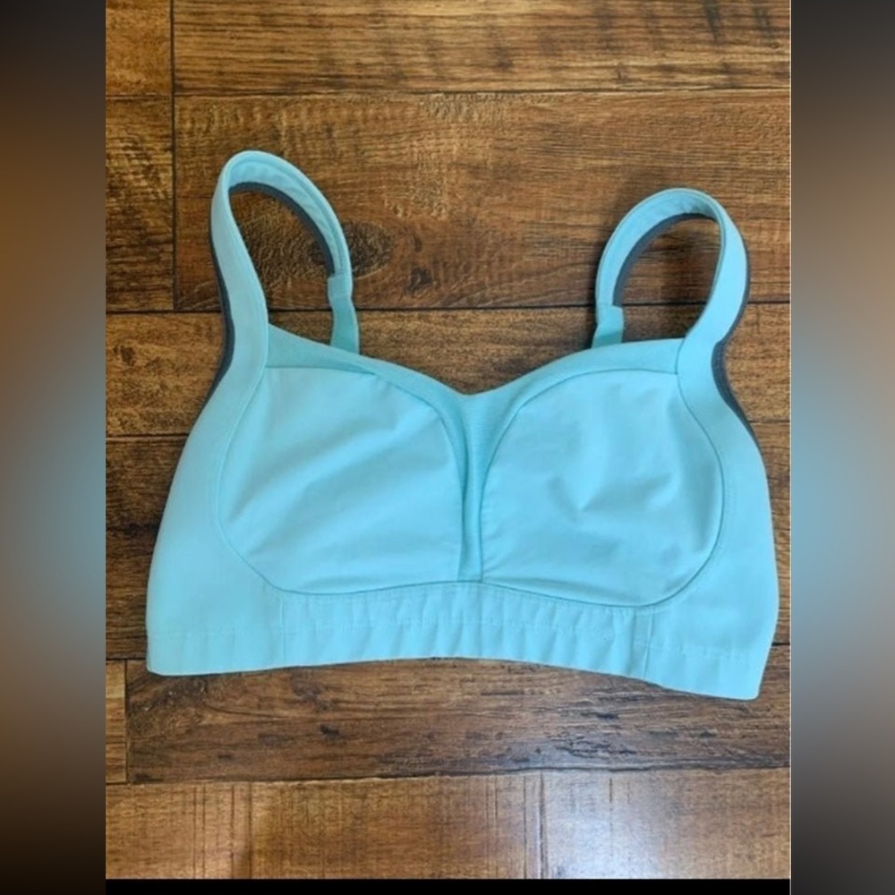 Lululemon Ta Ta Tamer Bra Teal Size 34DD Adjustable Straps Gym Training